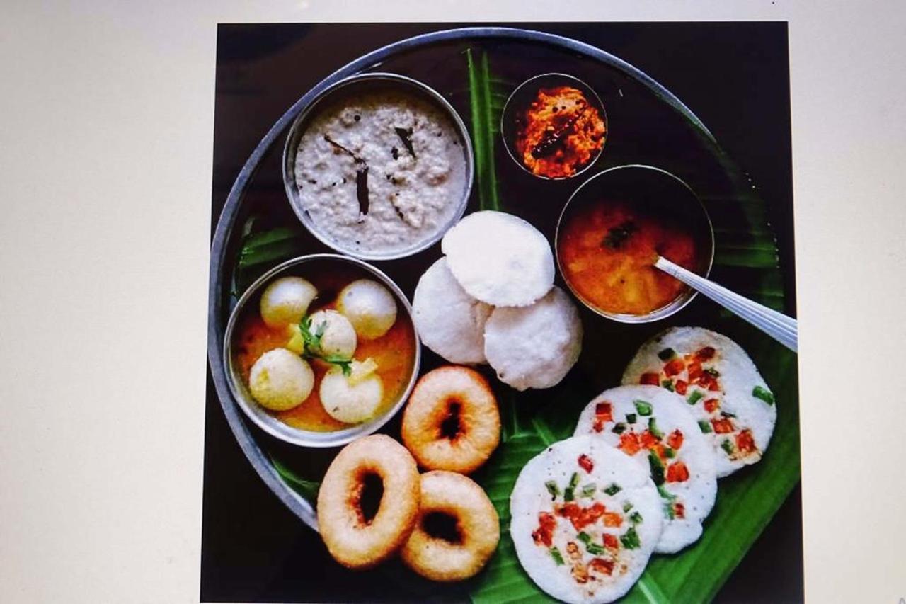 โรงแรมการิศมา ดาดาร์ มุมไบ ภายนอก รูปภาพ